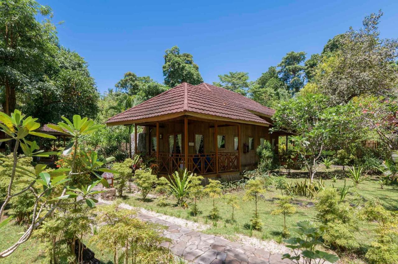 Siladen Resort & Spa Bunaken Luaran gambar