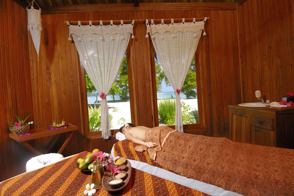 Siladen Resort & Spa Bunaken Luaran gambar